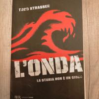 Libro L'onda di Todd Strasser