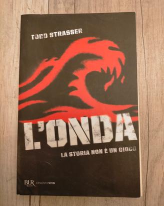Libro L'onda di Todd Strasser