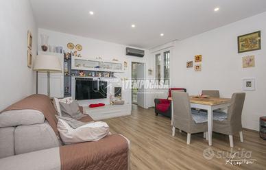 2 CAMERE E DUE BAGNI A MODENA EST!