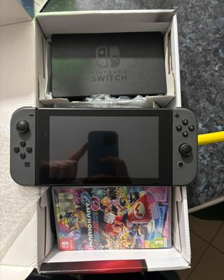 Nintendo switch + Mario Kart 8 e Pokemon