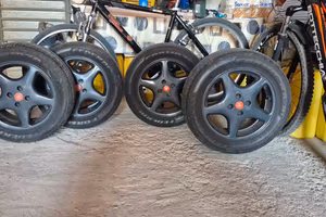 4 cerchi in lega +4 gomme 205 55 15