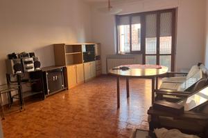 Casa su 3 livelli con soffitta e garage grande