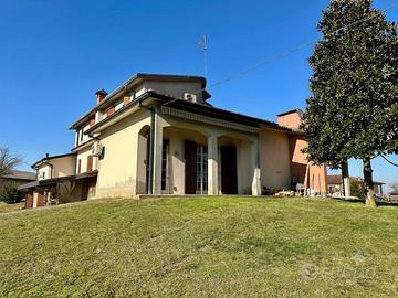 Villa Bifamiliare di testa a Crotta d'adda