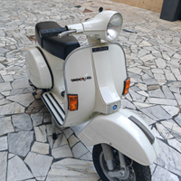 Vespa px 125. Epoca 1982