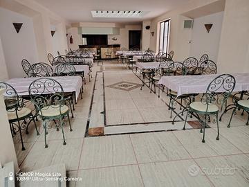 Locale commerciale traversa della piazza Ciullo