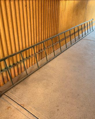 Scala in appoggio dritta