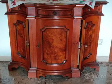Credenza vintage in radica di noce-Stile Luigi X