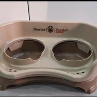 Supporto per il cibo e l'acqua 