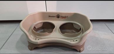 Supporto per il cibo e l'acqua 