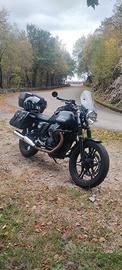 Moto Guzzi V7 Stone 2014