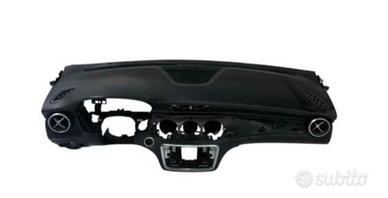 Cruscotto mercedes cla premium  anno 2014