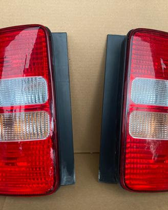 Fanale  posteriore Caddy 2012 (ricambi vw)
