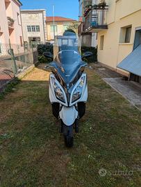 Kymco Downtown 300i ABS