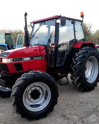 Trattore CASE 3 serie 4220 cabinato 40Kmh 100 CV