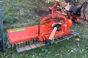 Trinciatrice per trattore agrimaster