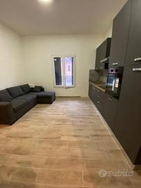 A 10 minuti di bus da MM2 Trilocale ristrutturato