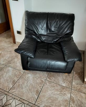 Divano con 2 poltrone