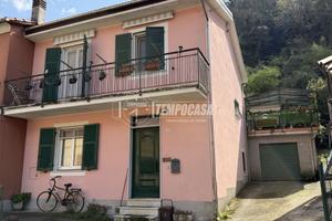 VILLA SU 2 LIVELLI CON BOX E TERRAZZO
