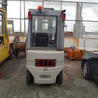 carrello elevatore muletto