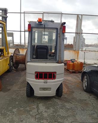 carrello elevatore muletto