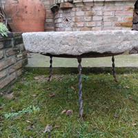 Antico tavolino marmo e ferro battuto 