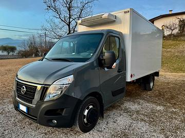 Nissan Interstar NV400