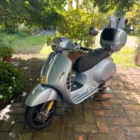 Vespa 300 Gts Super Tech