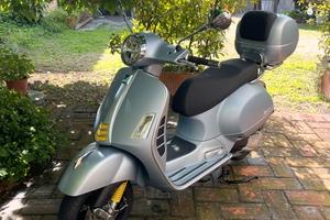Vespa 300 Gts Super Tech