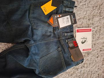 Pantaloni moto