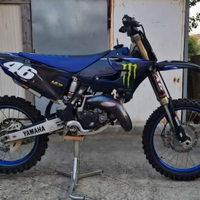Yamaha YZ 125