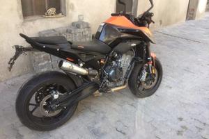 Moto incidentata ktm 890 km 9876