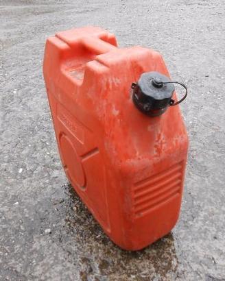 Taniche in plastica per carburante
