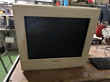 Lotto 2 Monitor Tubo Catodico CRT VGA - Non Funz.