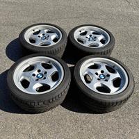 Cerchi M System per BMW E34 M5 con pneumatici BFGo
