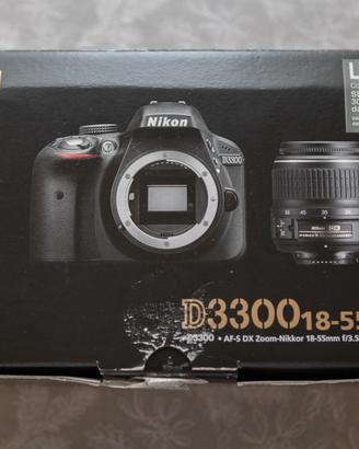 Nikon D3300 con 2 obiettivi