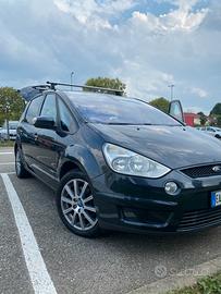 Ford S Max Titanium 2.0 TDI 140 cv