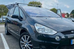 Ford S Max Titanium 2.0 TDI 140 cv