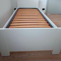 Letto singolo bianco con doghe in legno (85x200)