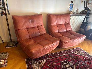 Due poltrone bordeaux