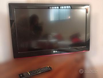 Schermo LG 42" - Ideale per Gaming o PC