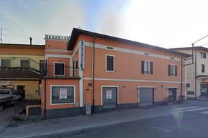 Negozio a Calco, via Nazionale, 44, 5 locali