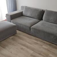 Divano sfoderabile con Pouf 2-3 posti