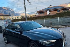 auto Alfa Giulia