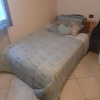 Struttura letto + materasso (1 piazza e mezzo)