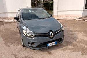 Renault  clio  1.5 diesel Moschino