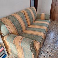 Divano tre posti