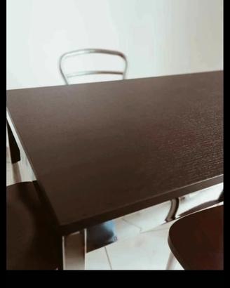 Tavole allungabile e sedie Calligaris