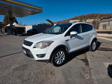 FORD KUGA 4WD DIESEL AUTOMATICA TETTO PANORAMICO