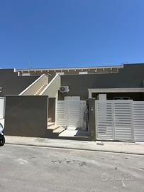 Bivano con ampie terrazze