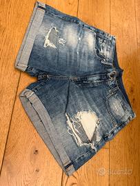 Pantaloncini in jeans